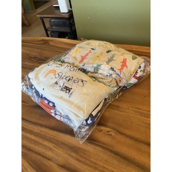 11 Piece Newborn (0-3 Months) Baby Boy/Girl Sleepers Lot - Picture 2 of 16